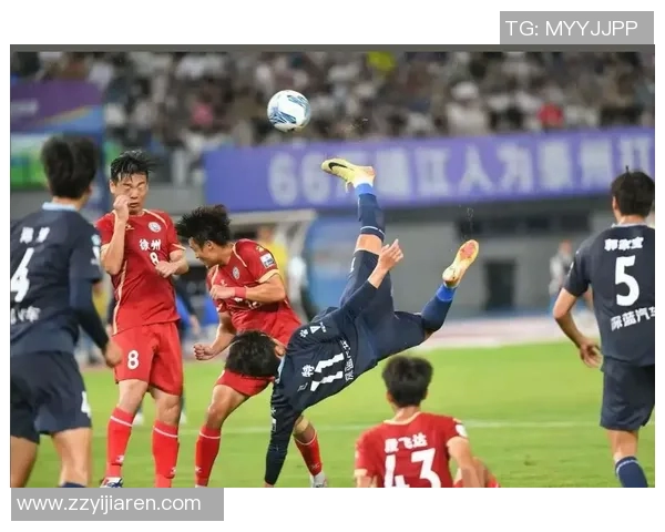 足球明星脚发视频揭秘训练技巧与比赛精彩瞬间的完美结合